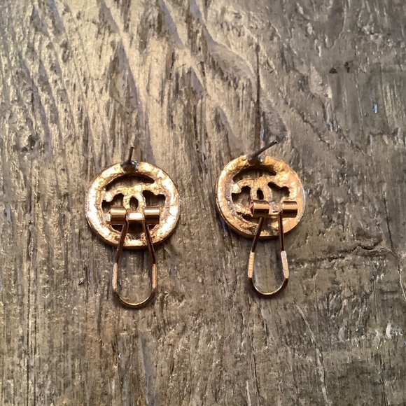Chanel earrings - Picture 3 of 3